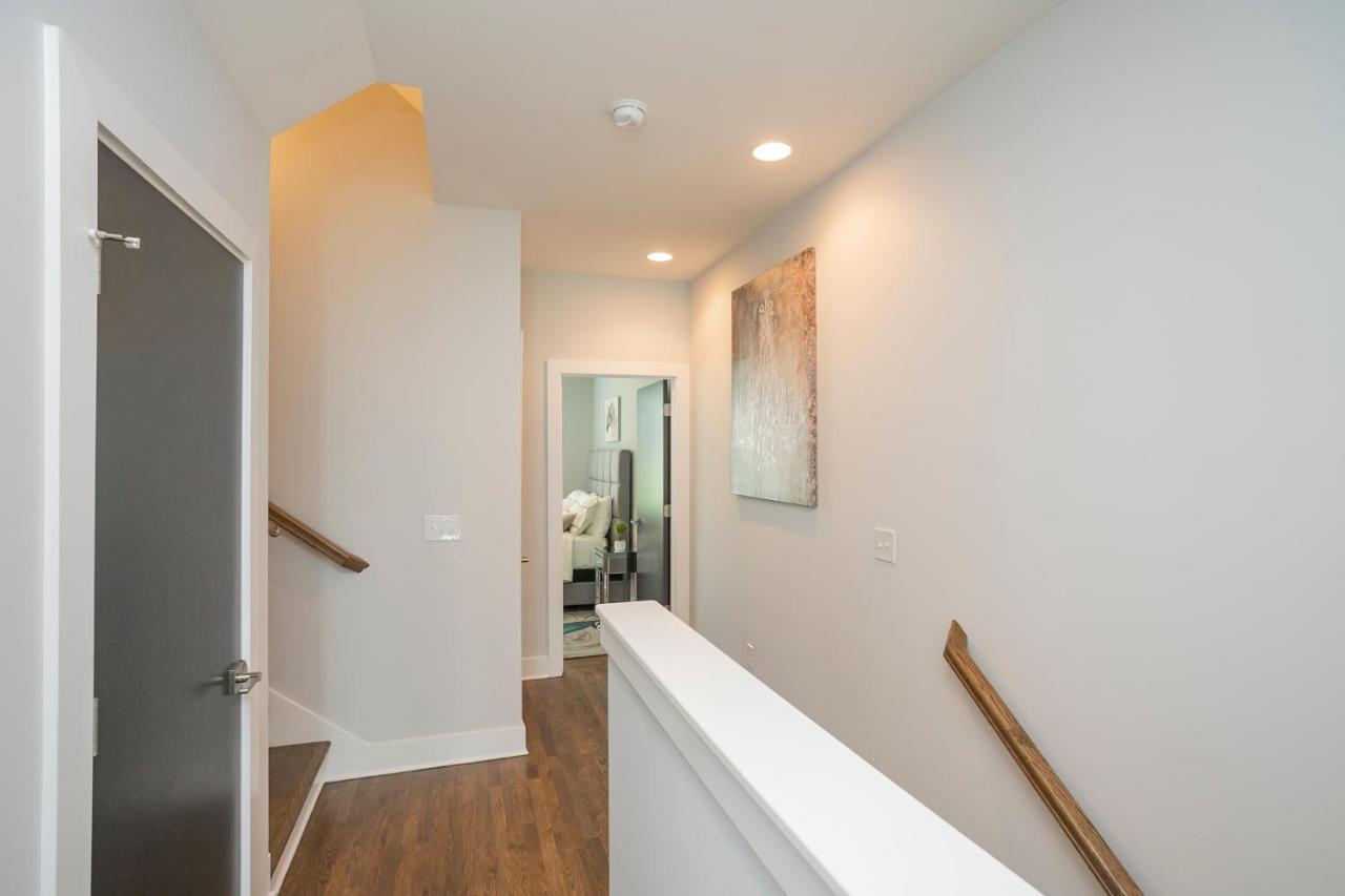 Luxury Townhome Skyline Views Mins To Dt 내슈빌 외부 사진