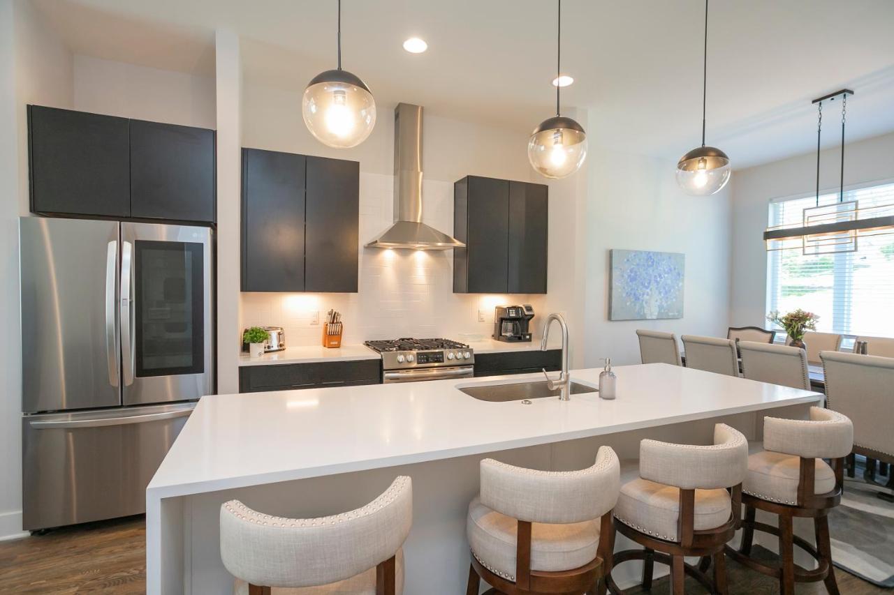 Luxury Townhome Skyline Views Mins To Dt 내슈빌 외부 사진