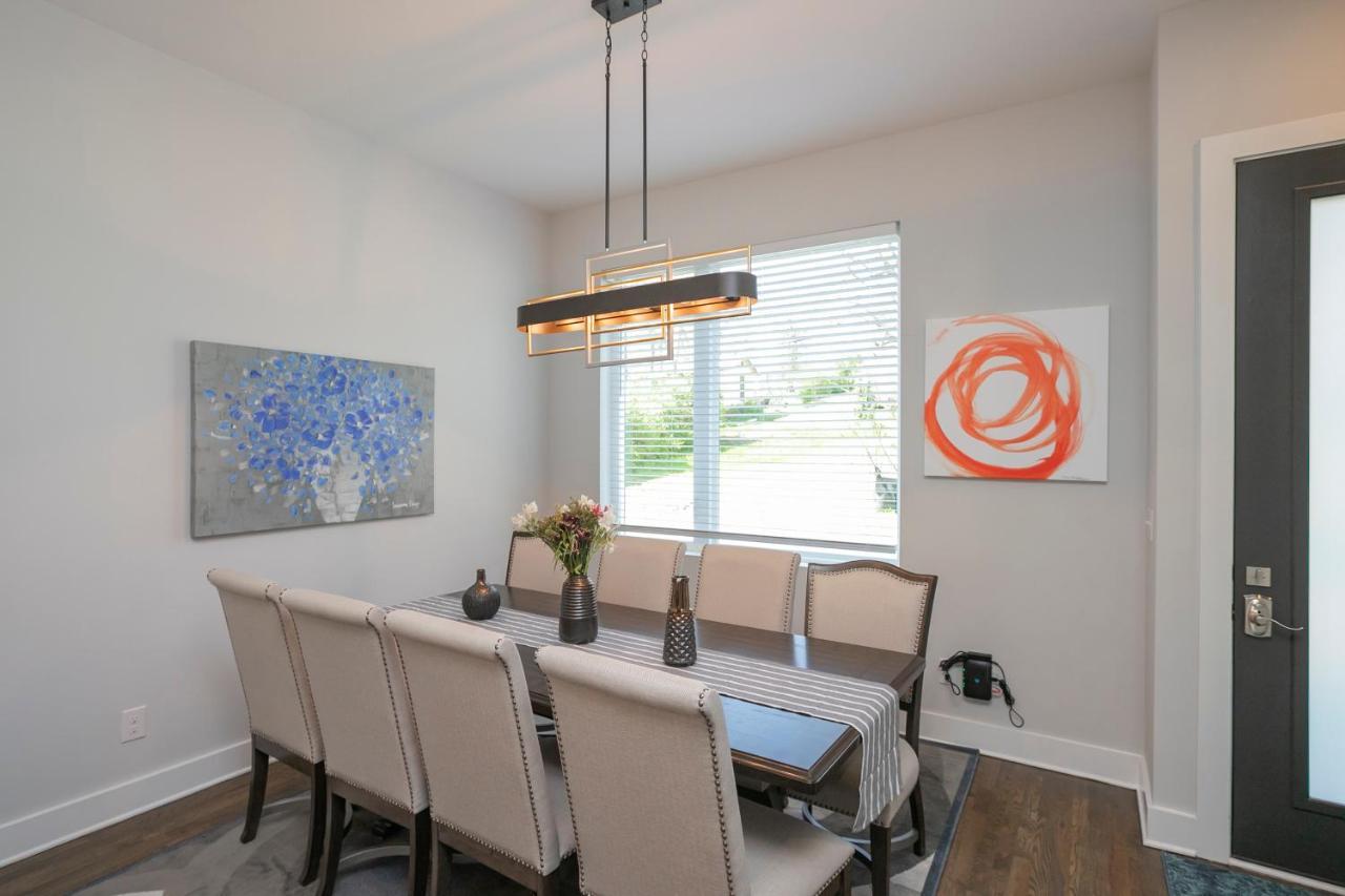 Luxury Townhome Skyline Views Mins To Dt 내슈빌 외부 사진