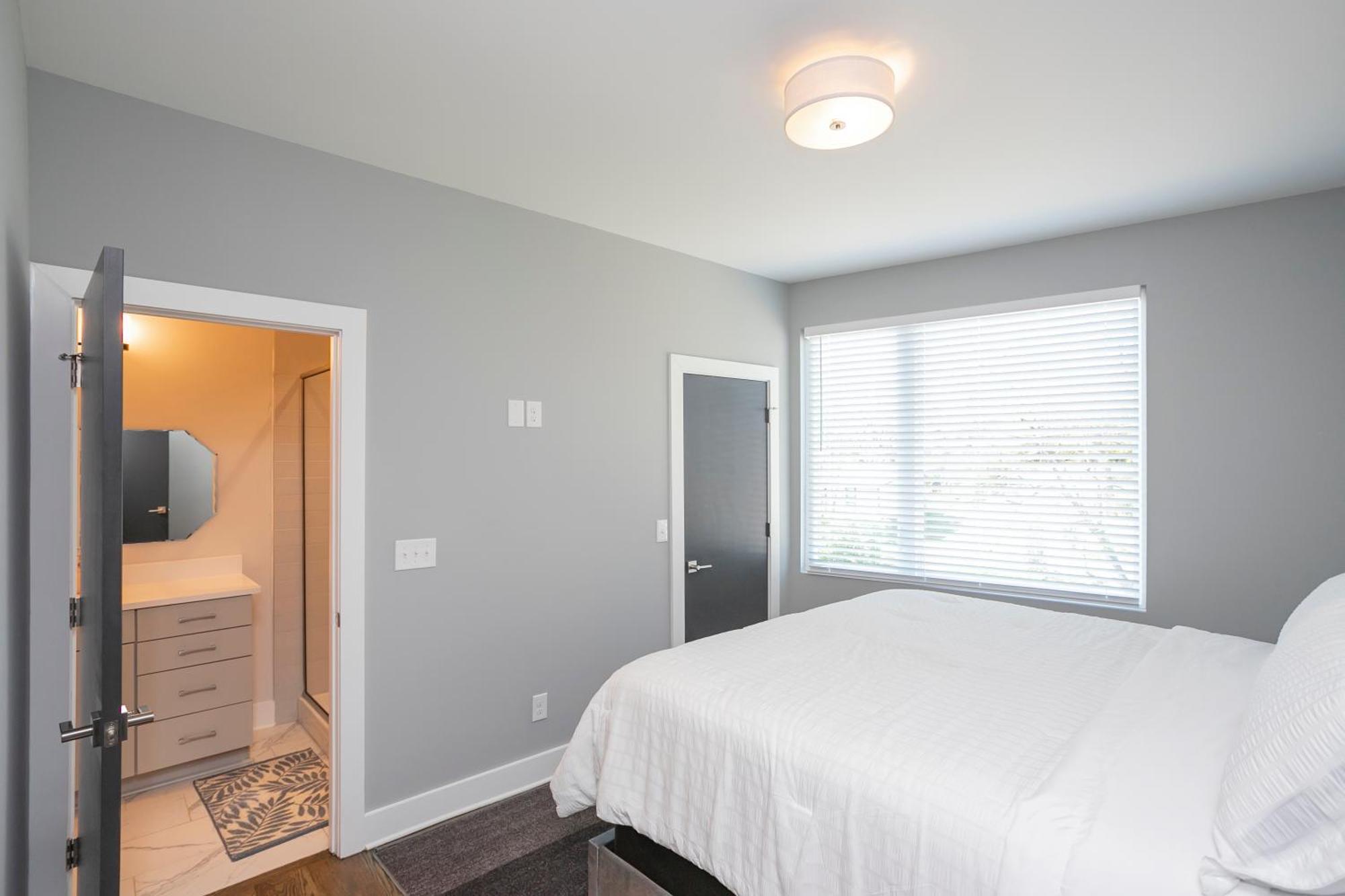 Luxury Townhome Skyline Views Mins To Dt 내슈빌 외부 사진