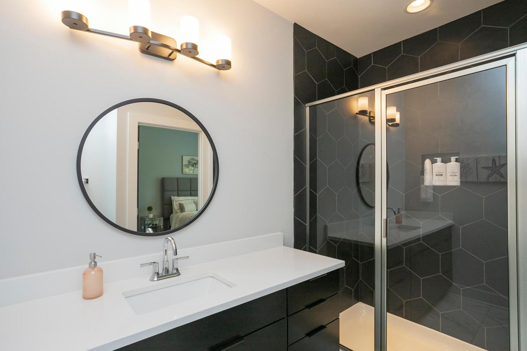 Luxury Townhome Skyline Views Mins To Dt 내슈빌 외부 사진