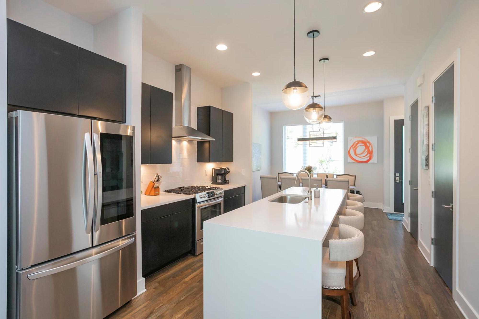 Luxury Townhome Skyline Views Mins To Dt 내슈빌 외부 사진