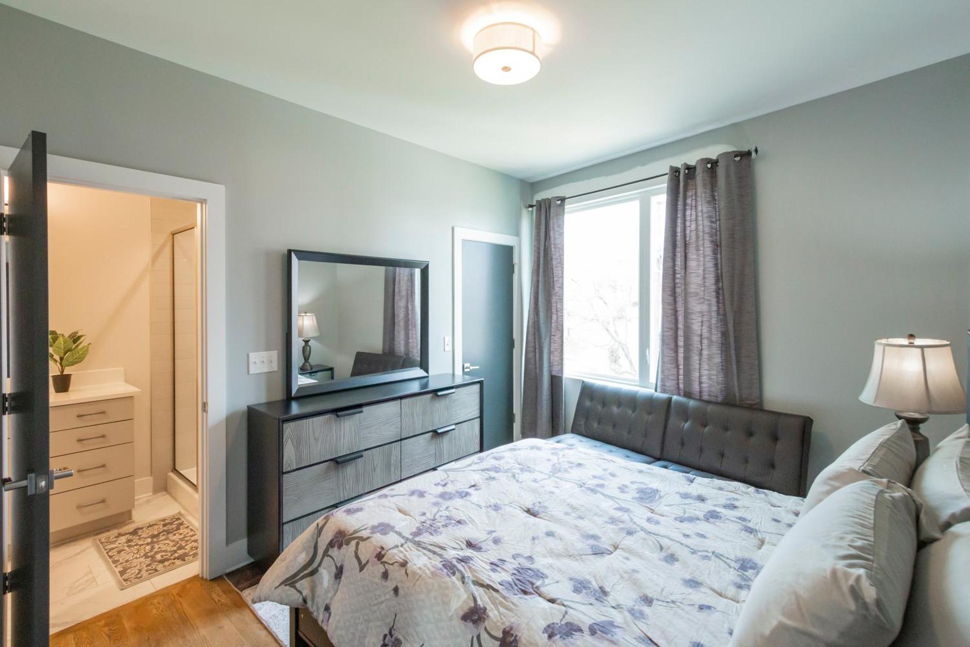 Luxury Townhome Skyline Views Mins To Dt 내슈빌 외부 사진